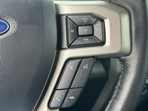 Used 2020 Ford F150 Lariat AWD/4WD image 23