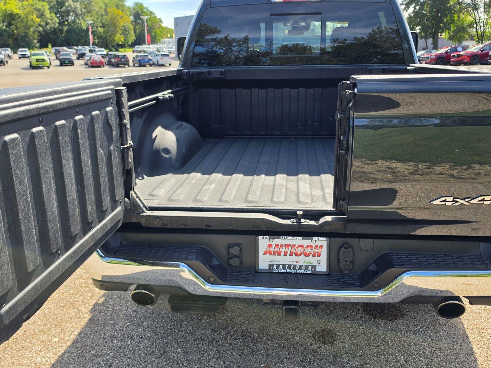 Used 2025 RAM 1500 Big Horn AWD/4WD image 19