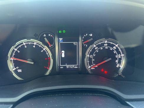 Used 2021 Toyota 4Runner TRD Off-Road image 3