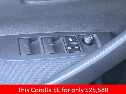 Used 2026 Toyota Corolla SE image 33