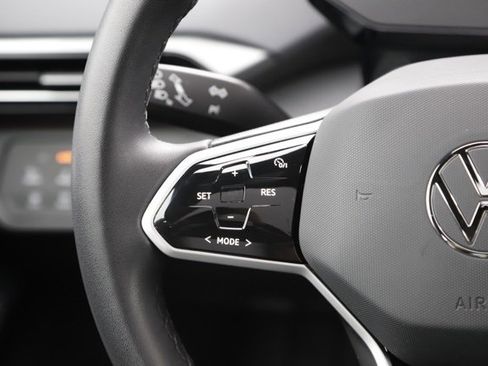 Used 2023 Volkswagen ID.4 Pro S image 22