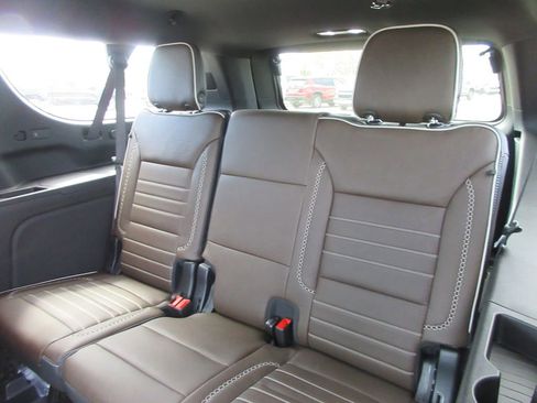 New 2026 GMC Yukon XL Denali Ultimate image 13