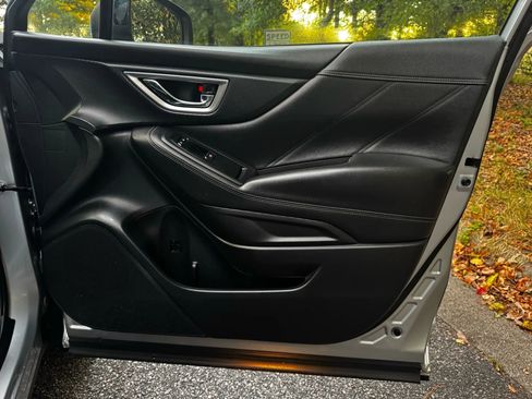 Used 2019 Subaru Forester Limited image 11