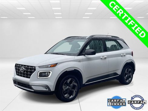 Certified 2025 Hyundai Venue Limited image 3