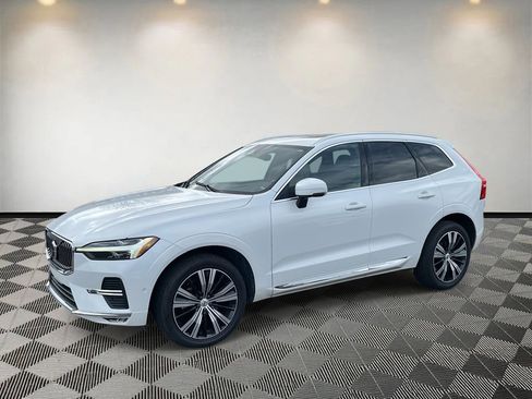 Used 2023 Volvo XC60 B5 Plus w/ Protection Package Premier image 7