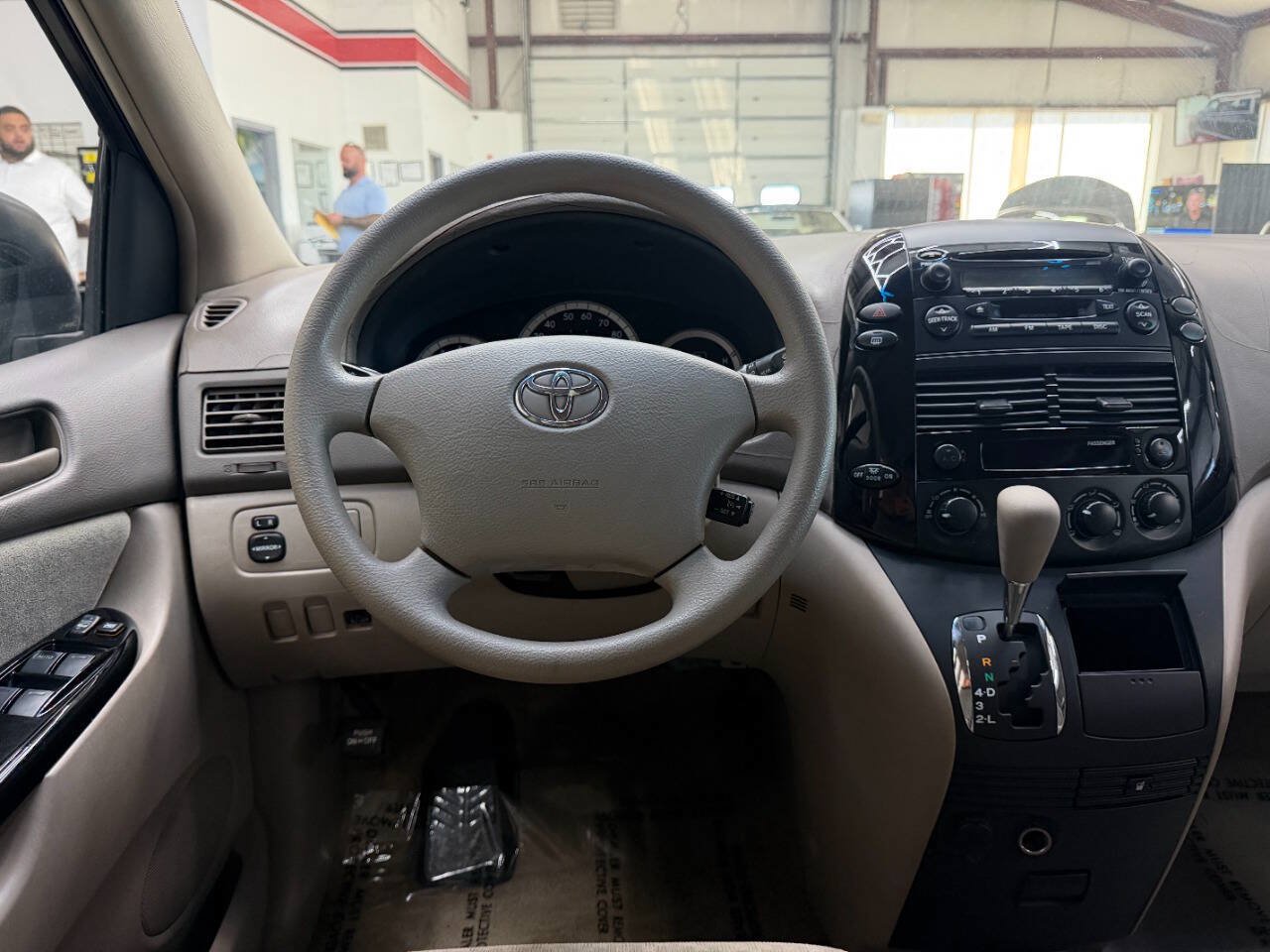 Used 2005 Toyota Sienna CE FWD image 19