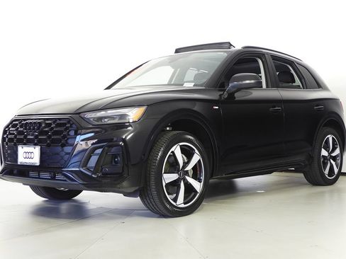 Used 2023 Audi Q5 2.0T Prestige w/ Prestige Package AWD/4WD image 2