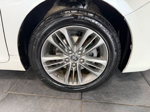 Used 2017 Toyota Camry SE FWD image 21