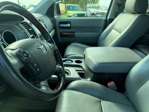 Used 2011 Toyota Sequoia Platinum AWD/4WD image 11