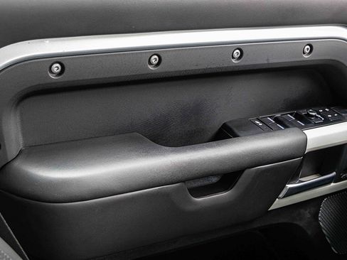 Used 2022 Land Rover Defender 110 XS Edition image 14