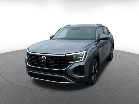 Used 2025 Volkswagen Atlas Cross Sport SE image 7