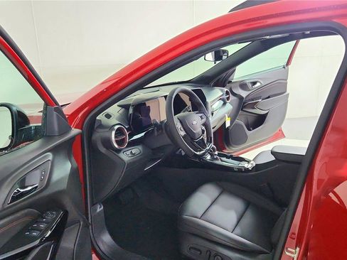 New 2026 Chevrolet Trax RS w/ Sunroof Package image 15