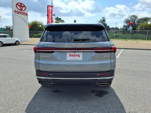 Used 2025 Buick Enclave Preferred FWD image 6