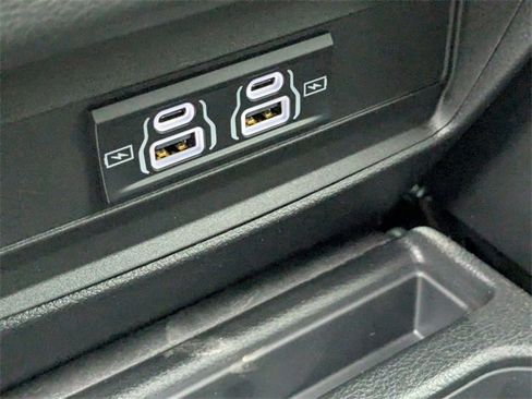 New 2025 Jeep Grand Cherokee L Laredo image 24