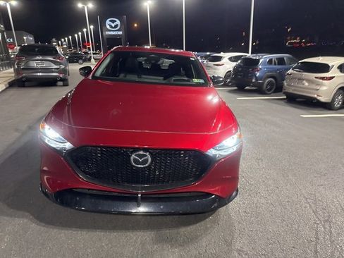 Used 2024 MAZDA MAZDA3 Hatchback w/Premium Plus Pkg image 2