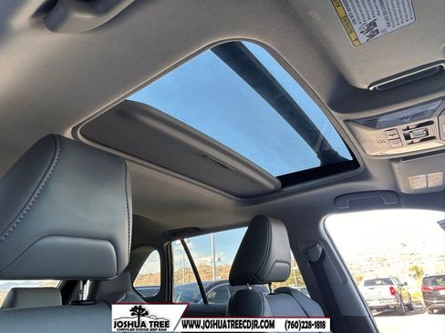 Used 2021 Toyota RAV4 XLE Premium image 25