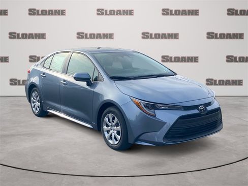 Used 2026 Toyota Corolla LE image 7