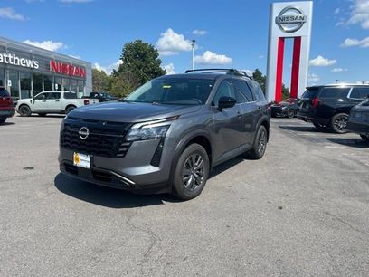New 2026 Nissan Pathfinder SV w/ Cargo Package