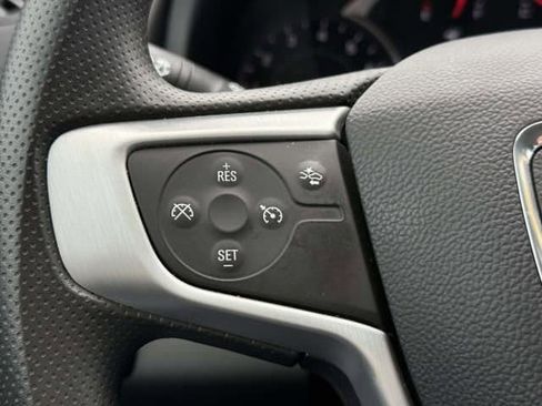 Used 2024 GMC Terrain SLE image 21