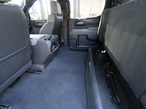 Used 2022 Chevrolet Silverado 1500 ZR2 w/ Technology Package image 35