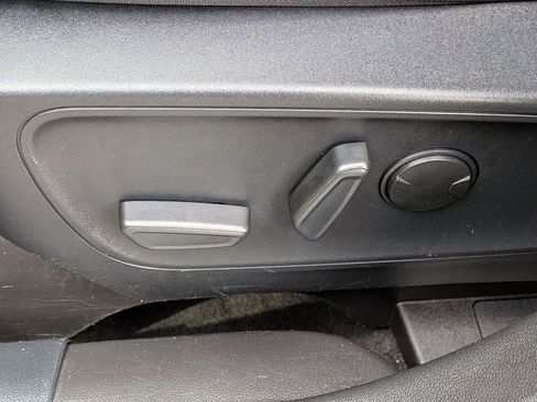 Used 2024 Ford Escape Platinum AWD/4WD image 13