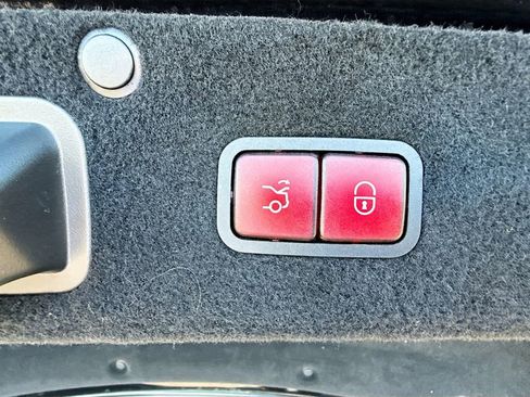 Used 2019 Mercedes-Benz S 560 4MATIC Sedan image 31