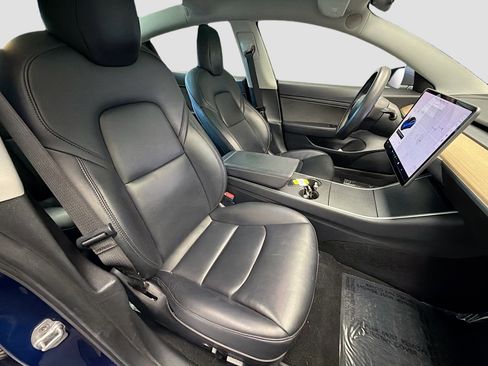 Used 2020 Tesla Model 3 Standard Range Plus image 14