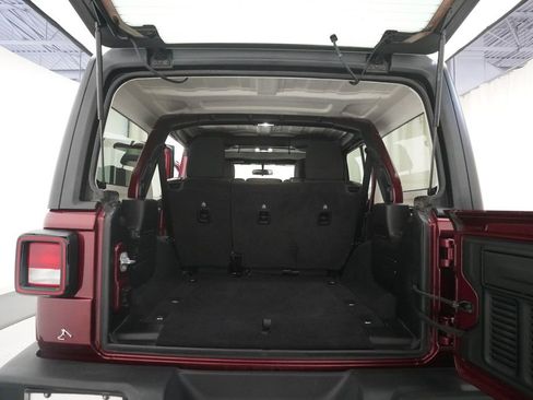 Used 2021 Jeep Wrangler Unlimited Islander image 10