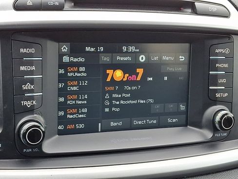 Used 2018 Kia Sorento LX image 26