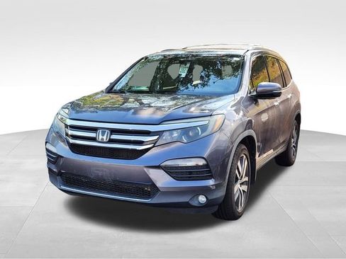 Used 2016 Honda Pilot Touring image 1