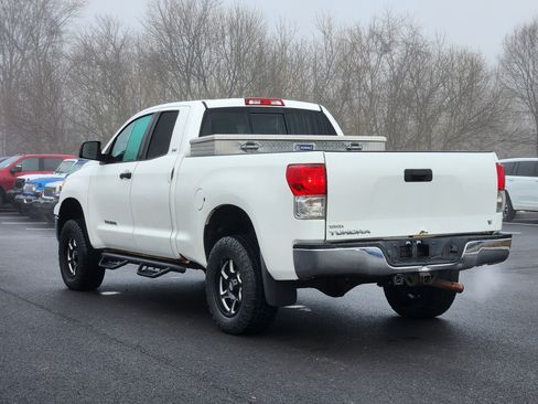 Used 2011 Toyota Tundra 4x4 Double Cab w/ SR5 Pkg image 21