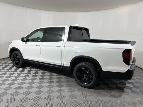 New 2026 Honda Ridgeline Black Edition image 2