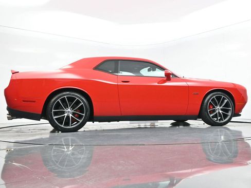 Used 2018 Dodge Challenger R/T w/ Performance Handling Group image 50