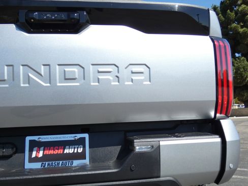 Used 2024 Toyota Tundra Platinum image 8