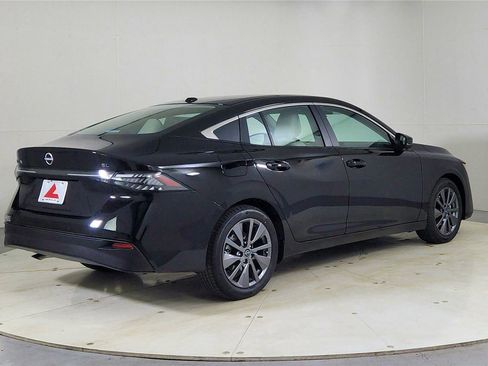 New 2026 Nissan Sentra SL w/ Floor Mat Package FWD image 7