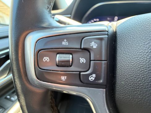 Used 2023 Chevrolet Suburban Premier AWD/4WD image 16