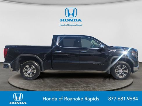 Used 2025 GMC Sierra 1500 SLT AWD/4WD image 6