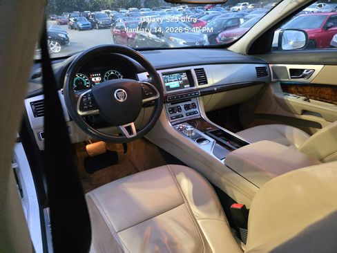 Used 2012 Jaguar XF Base image 8