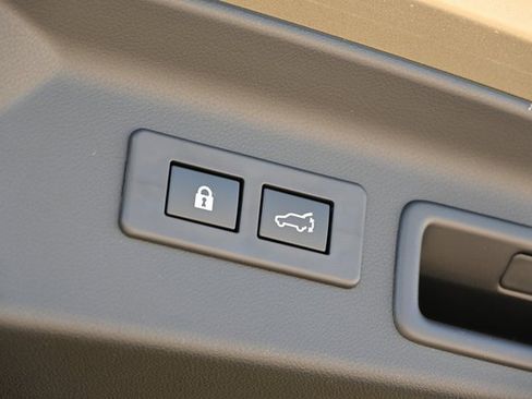 New 2025 Subaru Forester Limited image 16