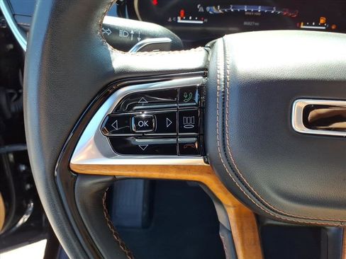 Used 2022 Jeep Grand Cherokee L Summit AWD/4WD image 18