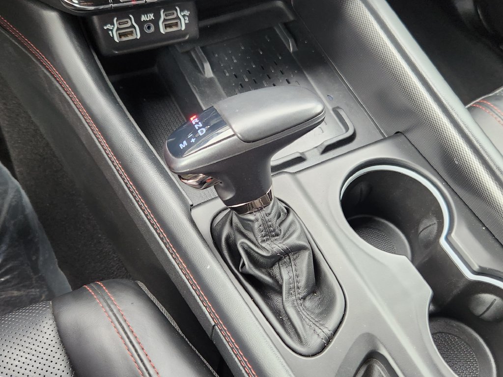 Used 2025 Dodge Durango GT AWD/4WD image 16
