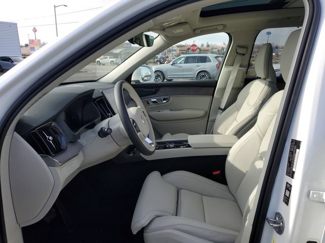 New 2026 Volvo XC90 T8 Ultra w/ Protection Package Premier AWD/4WD image 5
