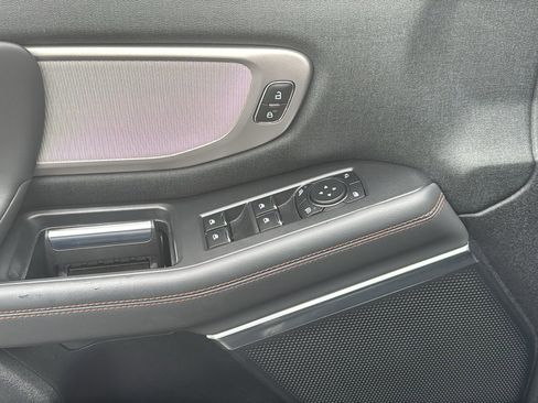 Used 2025 Ford Expedition Active image 12