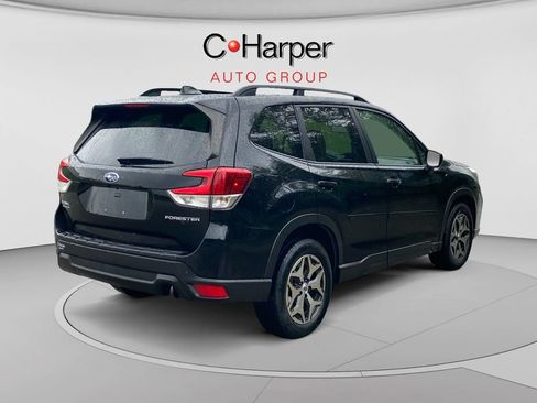 Used 2021 Subaru Forester Premium AWD/4WD image 3