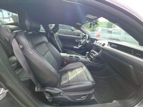 Used 2019 Ford Mustang GT Premium w/ GT Performance Package RWD image 13