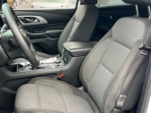 Used 2019 Chevrolet Traverse LS image 17