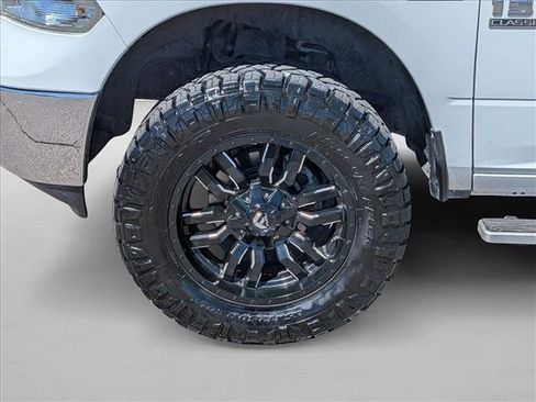Used 2019 RAM 1500 Classic SLT AWD/4WD image 9