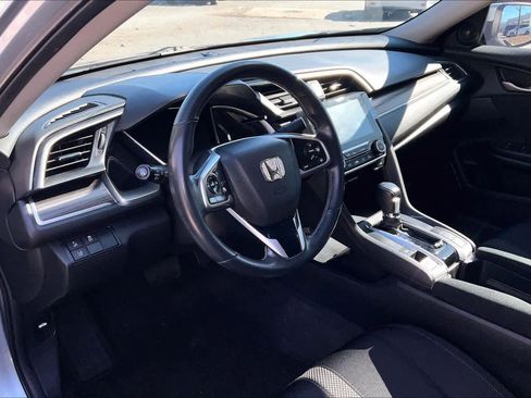 Used 2019 Honda Civic EX image 18