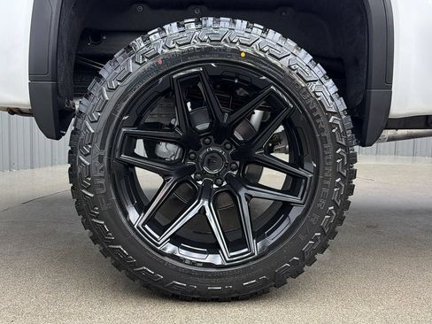 Used 2026 GMC Sierra 1500 AT4 w/ AT4 Premium Package AWD/4WD image 11