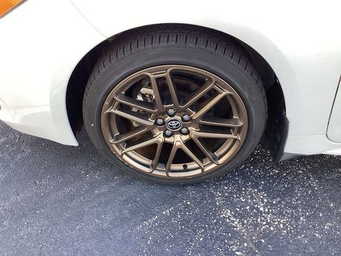 Used 2024 Toyota Corolla SE image 31